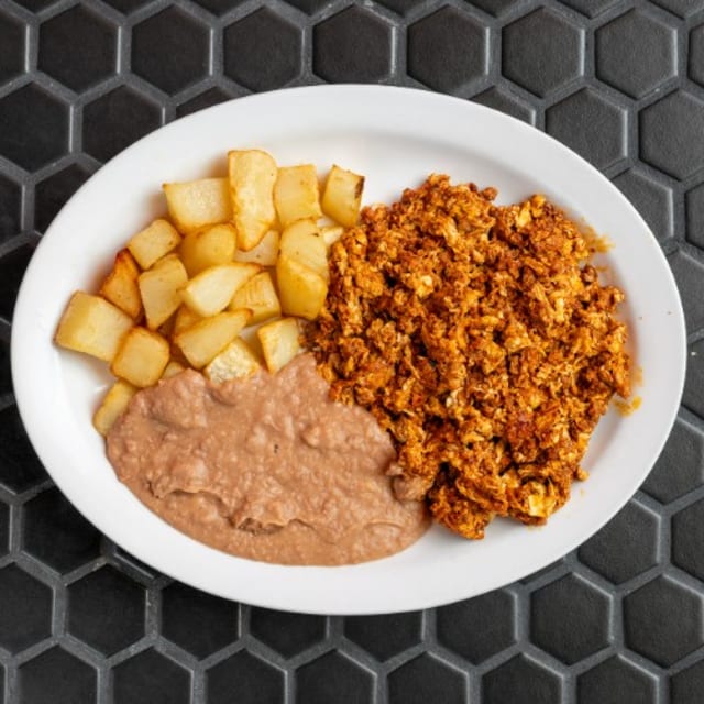 Huevos con Chorizo.